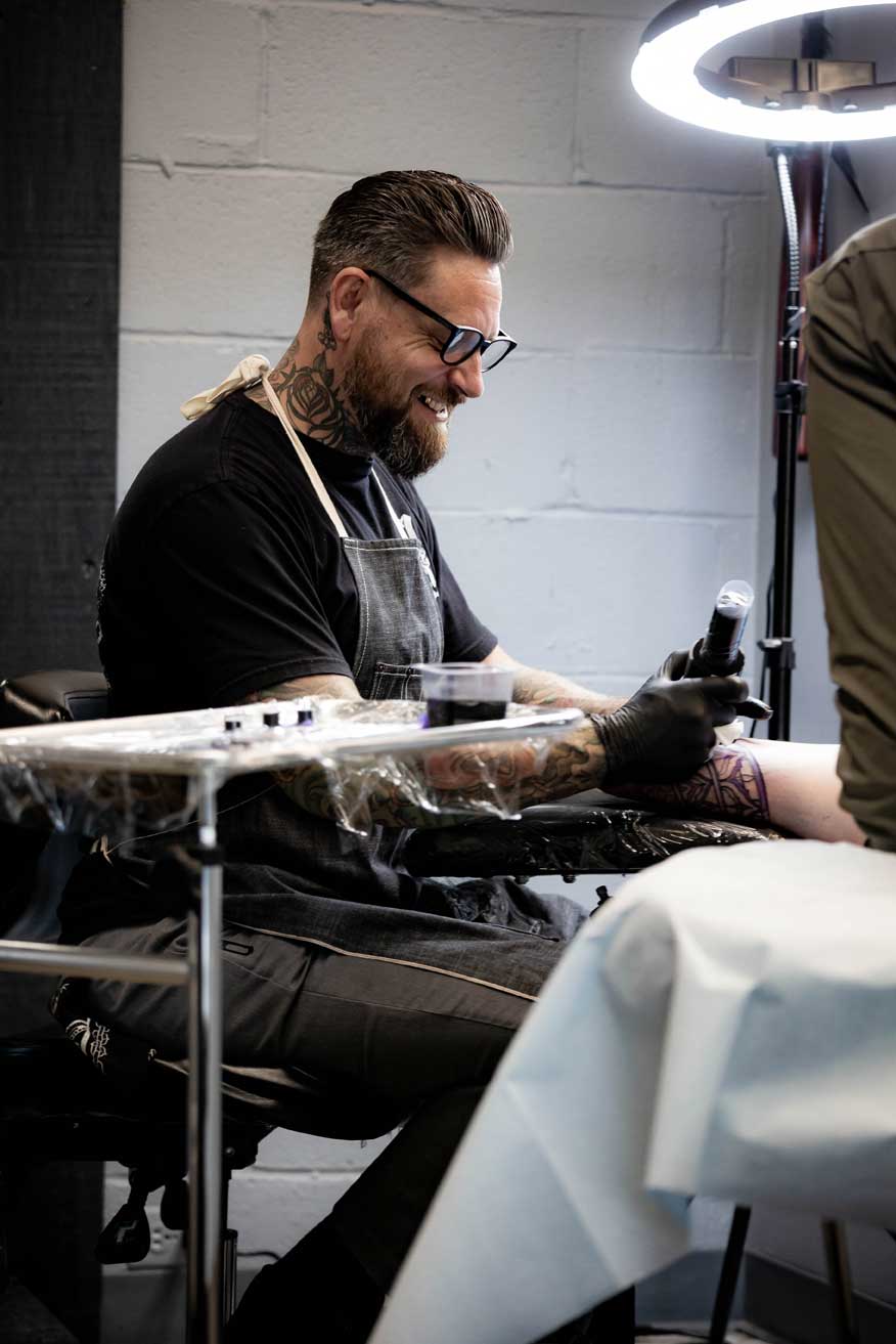 Tattoo artist Simon Halpern at 1 Point Tattoo